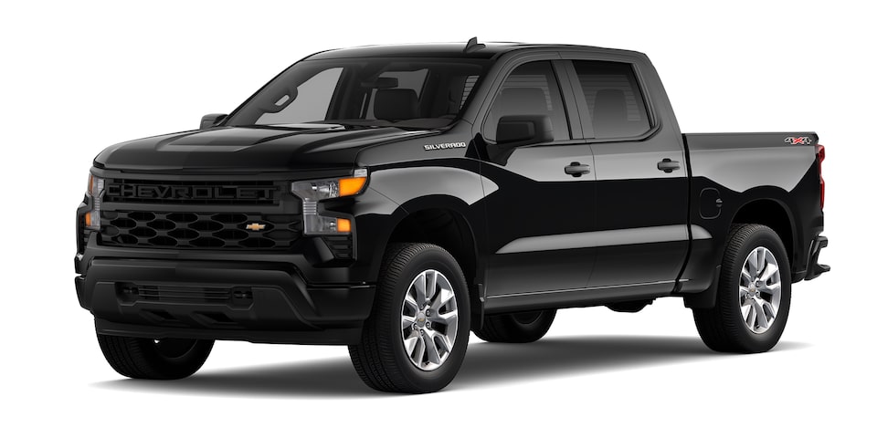 Chevrolet Silverado Turbo 2025, camioneta de trabajo en color negro